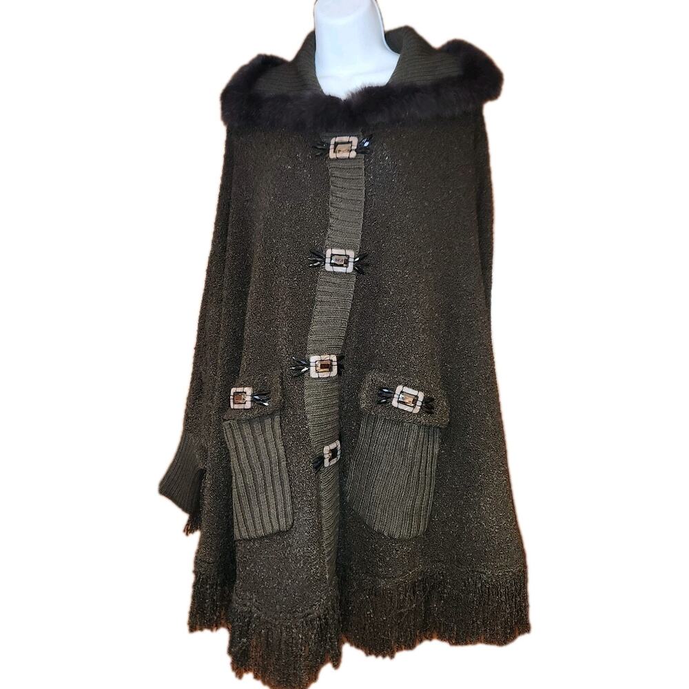 Nwt Mode Lia‎ Brown Woven Sleeved Poncho With Fur And Gem Stones OS